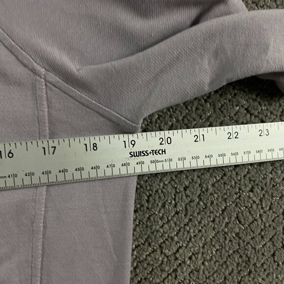 Lululemon Crew Neck Raglan Sweatshirt Women's Size 8 Lavender Lilac - Picture 9 of 10
